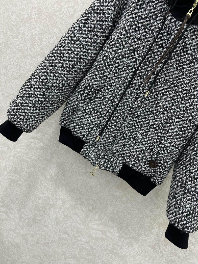 l0vis Vvtt0n outwear